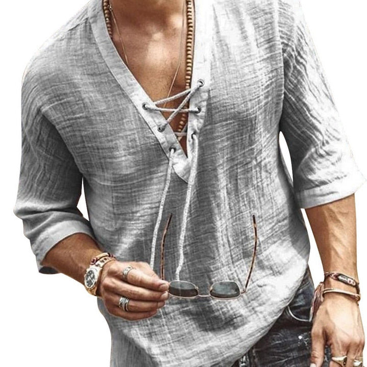 Comfortabele trendy heren blouse met lange mouw en V-hals; ideale casual kleding voor festivals en de zomer.