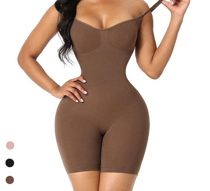 Zwarte TightBody™ dames bodysuit voor gestroomlijnd silhouet, perfecte lift en figuurvormende shapewear.