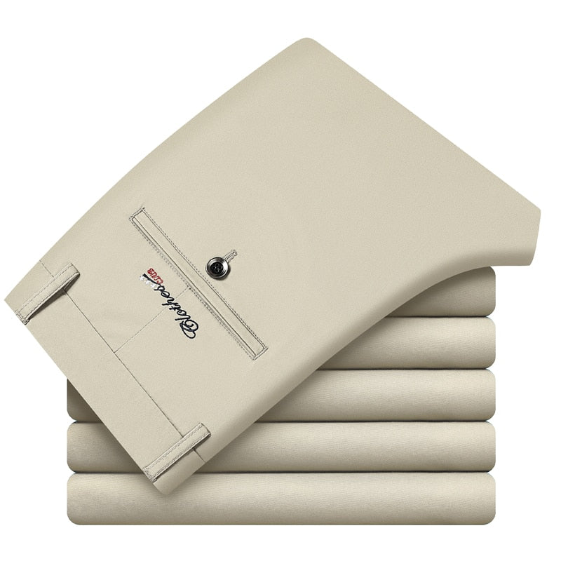 Elegante heren chino shorts, combineert comfort met nette kleding voor warme dagen.