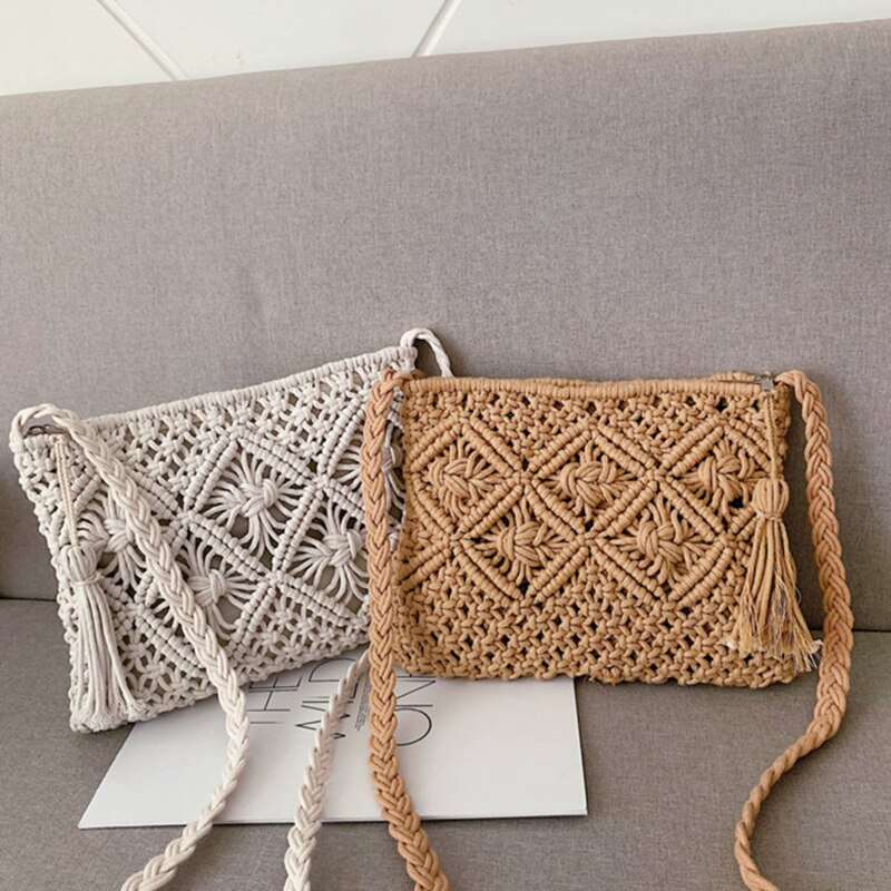 Zomerse geweven damestas in bruin en beige, een trendy boho schoudertas voor elke outfit.