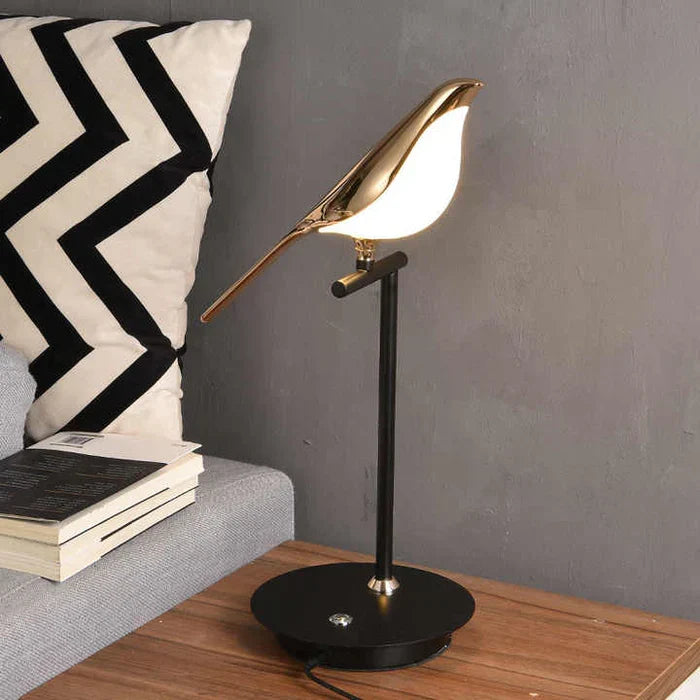 Stijlvolle, energiezuinige OrionGlow LED wandlamp met flexibel en magnetisch design, perfect voor sfeervolle verlichting.