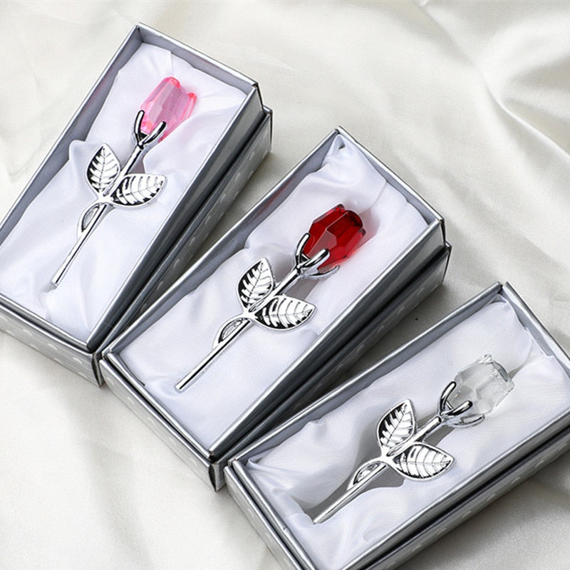 Glazen roos in luxe geschenkdoos, perfect Valentijnscadeau voor dames, symbool van liefde.