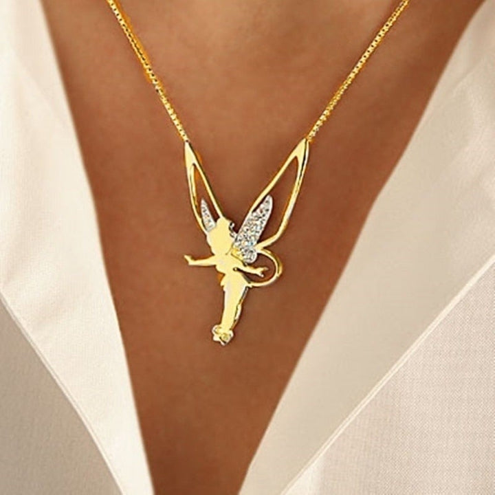 Elegante zilveren dames geluksfee halsketting, trendy sprookjesachtig sieraad en accessoire voor vrouwen.