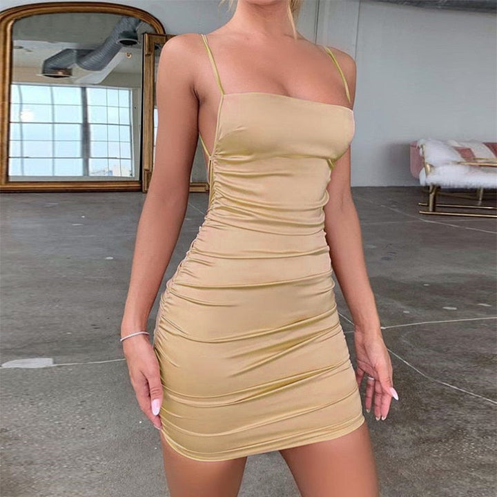 Elegante dames zomerjurk met spaghettibandjes, slim fit model, perfect voor feestjes.