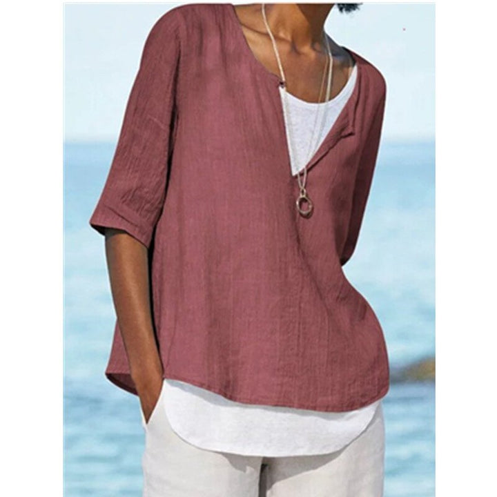 Blauw dames V-hals top, zacht en ademend, ideaal als zomer top of casual dameskleding.