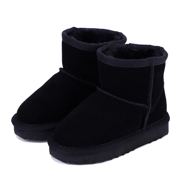 Warme antislip kinderlaarzen, perfect voor winterse speelavonturen; comfortabel en stevig.