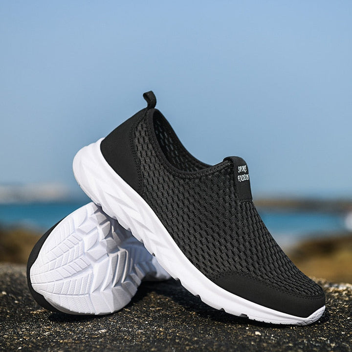 Moderne Ualy unisex sneakers, ideaal als wandelschoenen of vrijetijdsschoenen, ademend en zeer comfortabel.