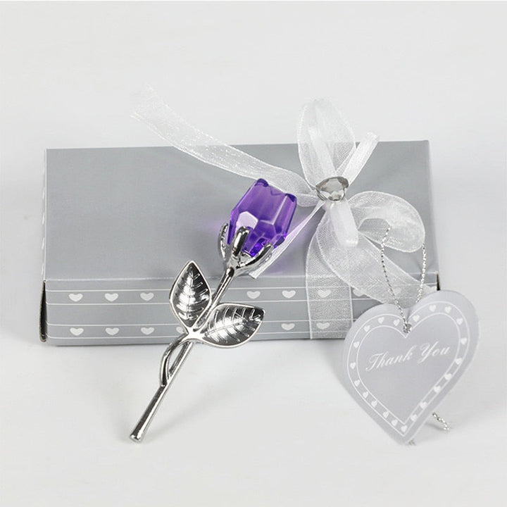 Sierlijke glazen roos als decoratie of luxe geschenk. Ideaal Valentijnscadeau voor haar.