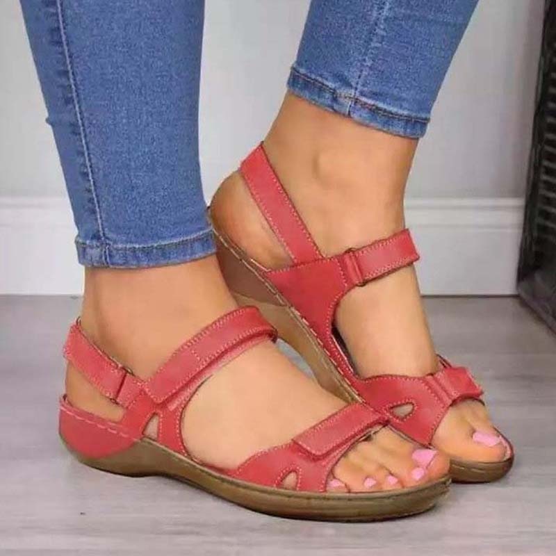 Comfortabele zomerschoenen voor dames, elegant ontwerp met goede pasvorm voor de zomer.