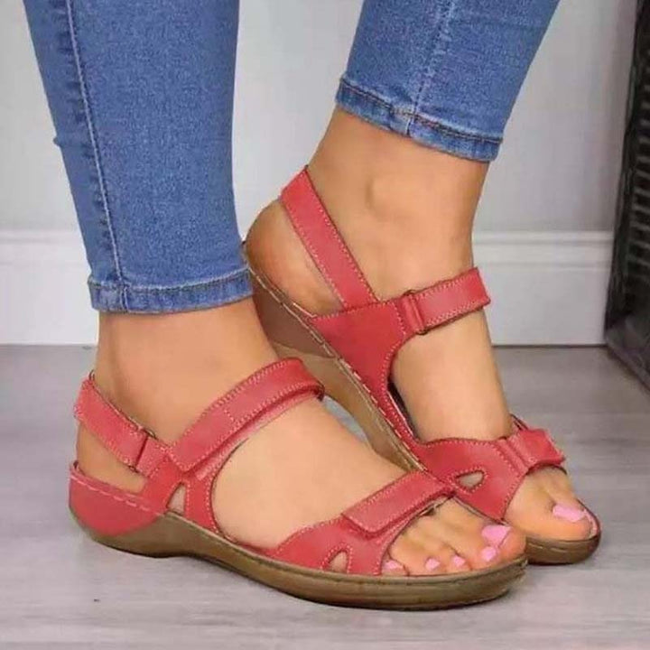 Comfortabele zomerschoenen voor dames, elegant ontwerp met goede pasvorm voor de zomer.