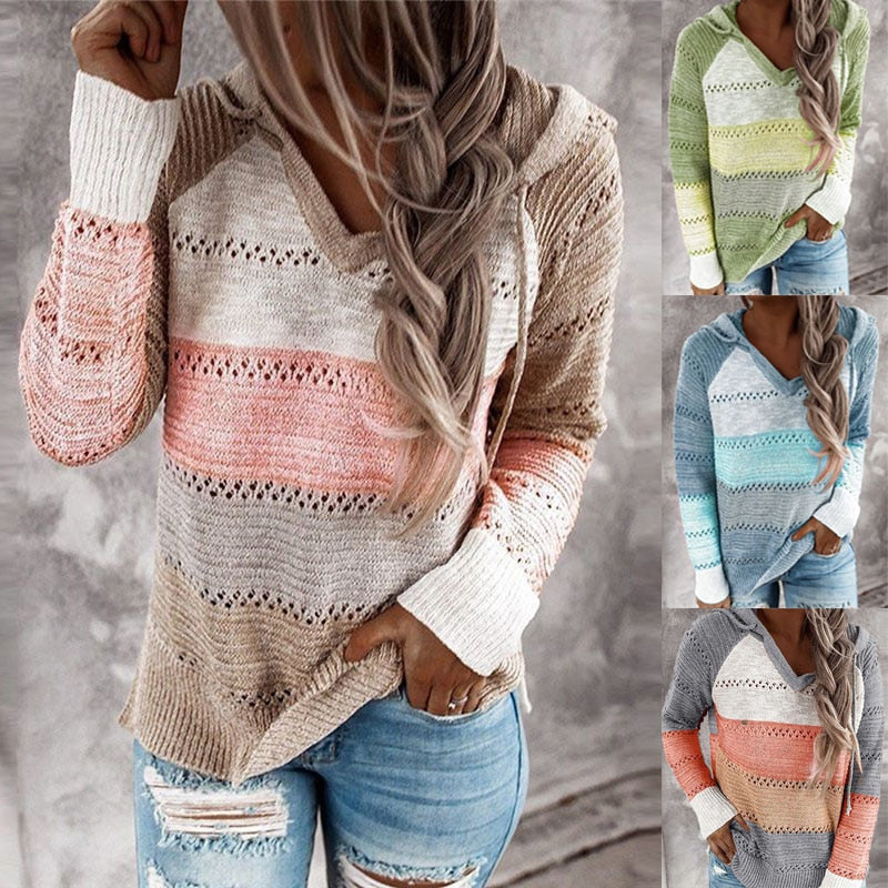 Dames patchwork sweater met capuchon, comfortabele ruime pasvorm en lange mouwen. Ideaal voor lente en herfst.