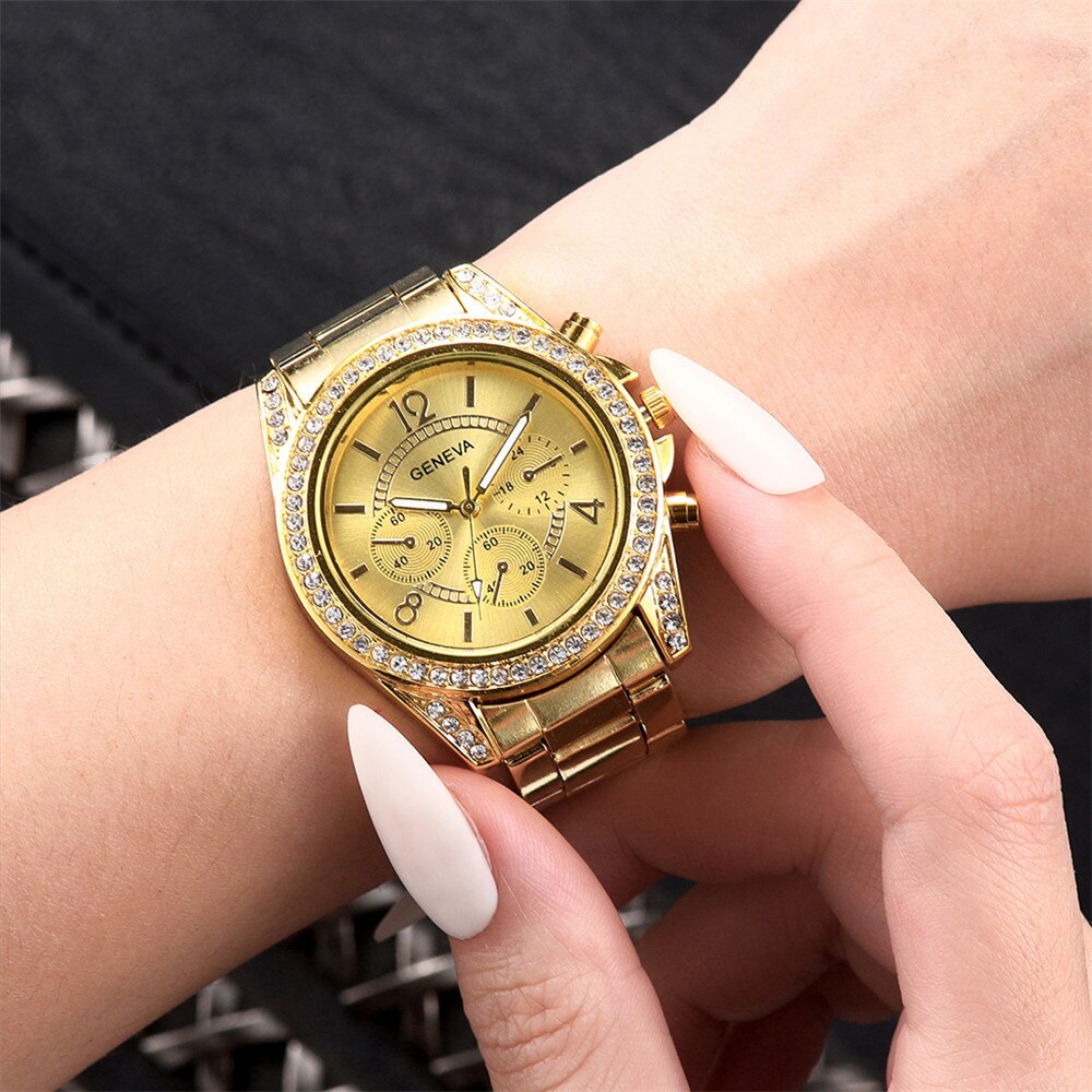Stijlvol SlimWatch™ dameshorloge, verkrijgbaar in goud, zilver en roségoud. Elegant polshorloge voor vrouwen.