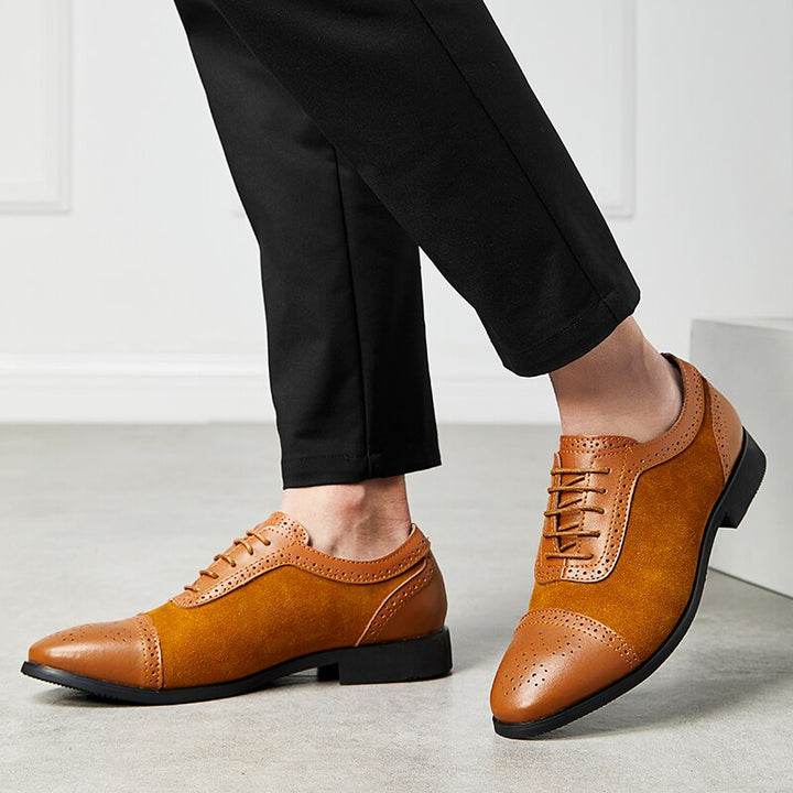 Veelzijdige klassieke herenschoenen, zowel comfortabel als zakelijk, geschikt voor elke formele gelegenheid.