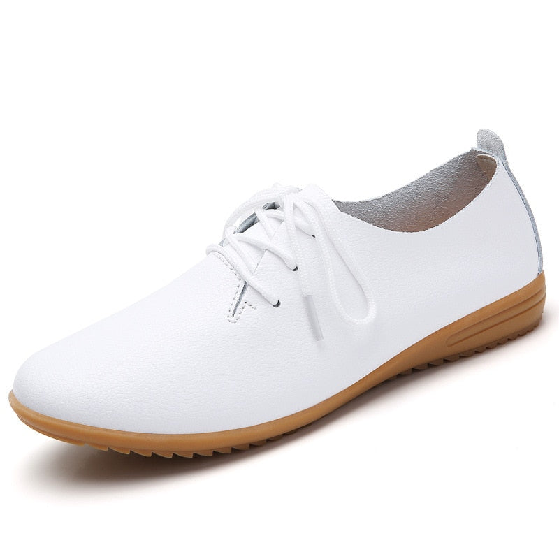 Dames LottjesSneaks: comfortabele, elegante en casual sneakers in beige, wit of zwart voor modebewuste vrouwen.