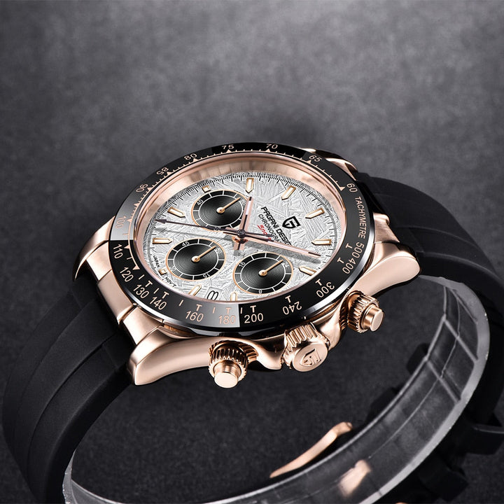 Zijkant exclusief RVS herenhorloge met saffierglas, duidelijk de kroon en de strakke afwerking.