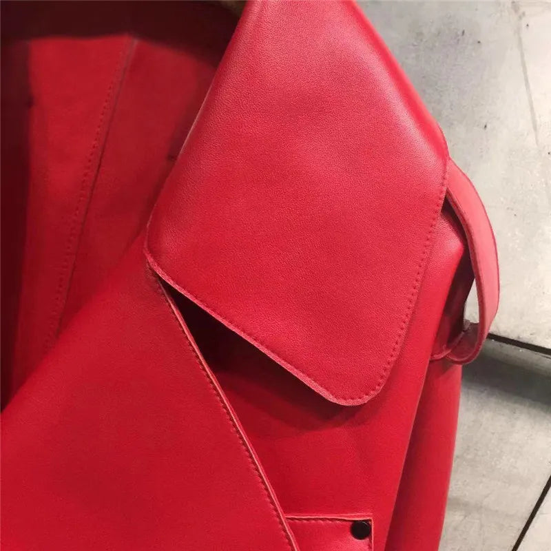 Modieuze retro damesjas, stijlvolle bovenkleding voor elegante dames.