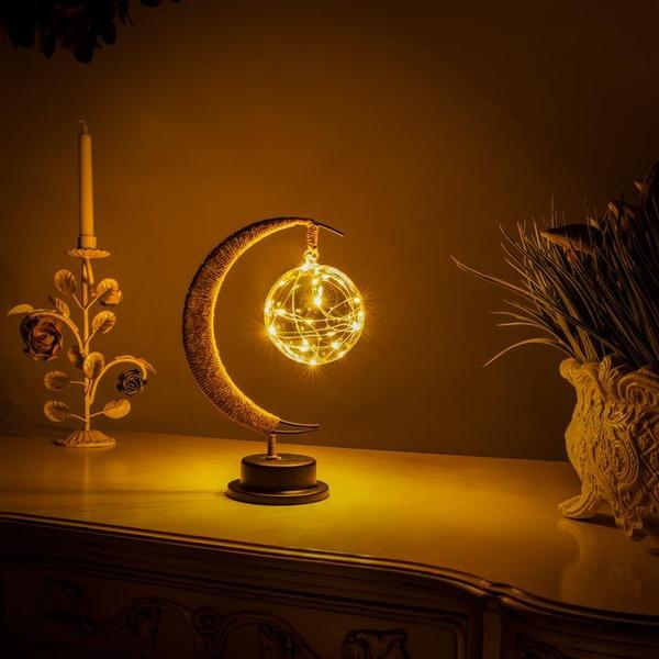LunaGlow LED maanlicht decoratielamp. Draadloos sfeerlicht voor woonkamer, creëert een unieke interieurbeleving.