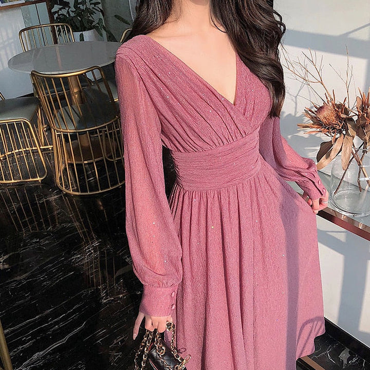 Elegante Eleanor avondjurk voor dames in roze met glitterdetails, perfect voor feesten & gala.