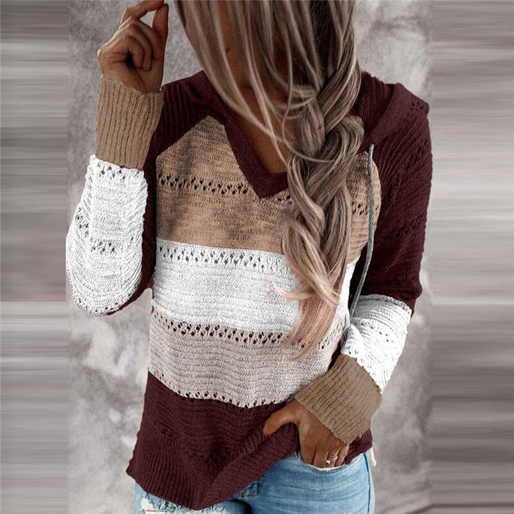 Trendy dames patchwork pullover met capuchon. Casual mode voor een comfortabele look in de herfst en winter.