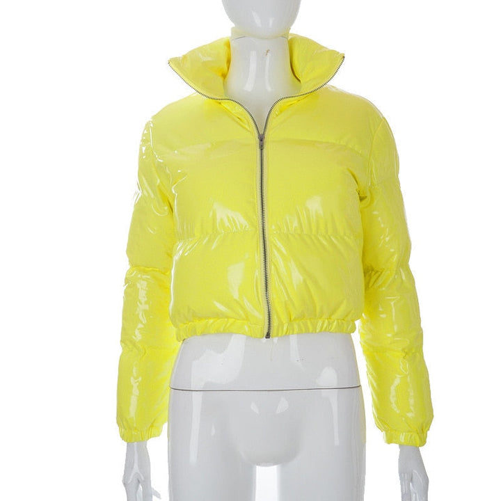 Matte Pia pufferjack in grijs, stijlvolle en warme bomberjack voor dames, casual winterjas.