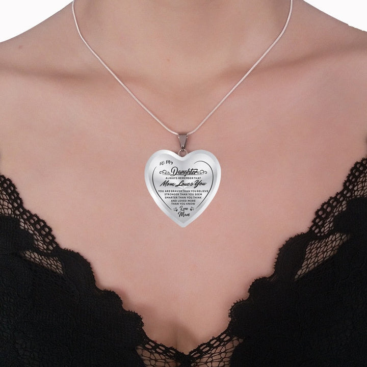 Stijlvolle damesketting, beschikbaar in goud, zilver of zwart. Dit unieke sieraad is een prachtig cadeau voor haar.