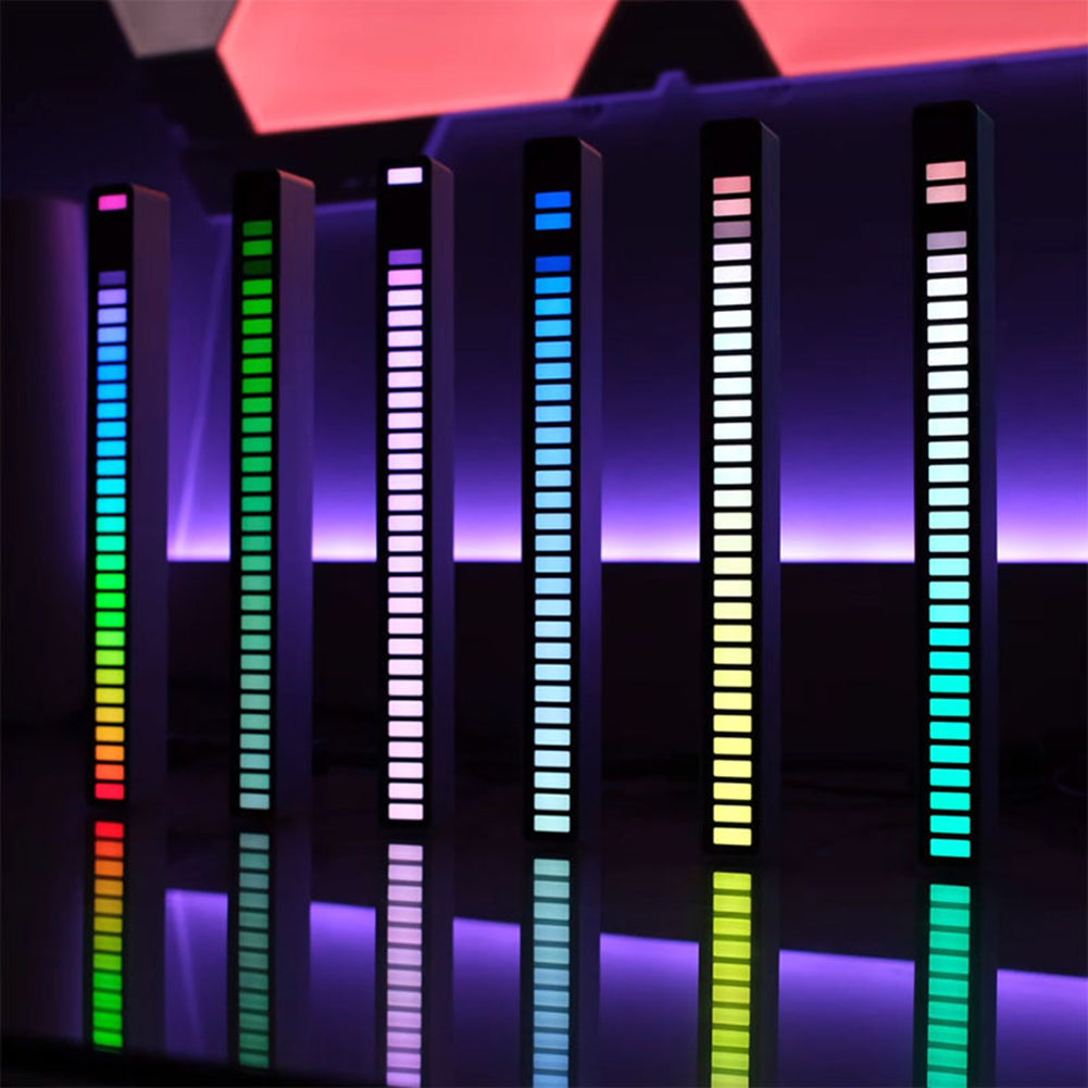 LED lichtbalk met 18 kleuren en 4 standen, geluidsgeactiveerd, USB oplaadbaar. Voor DJ's en gamers.