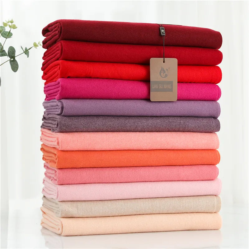 Elegante Krystal kasjmier sjaal, onmisbaar warm dames accessoire voor de winter.