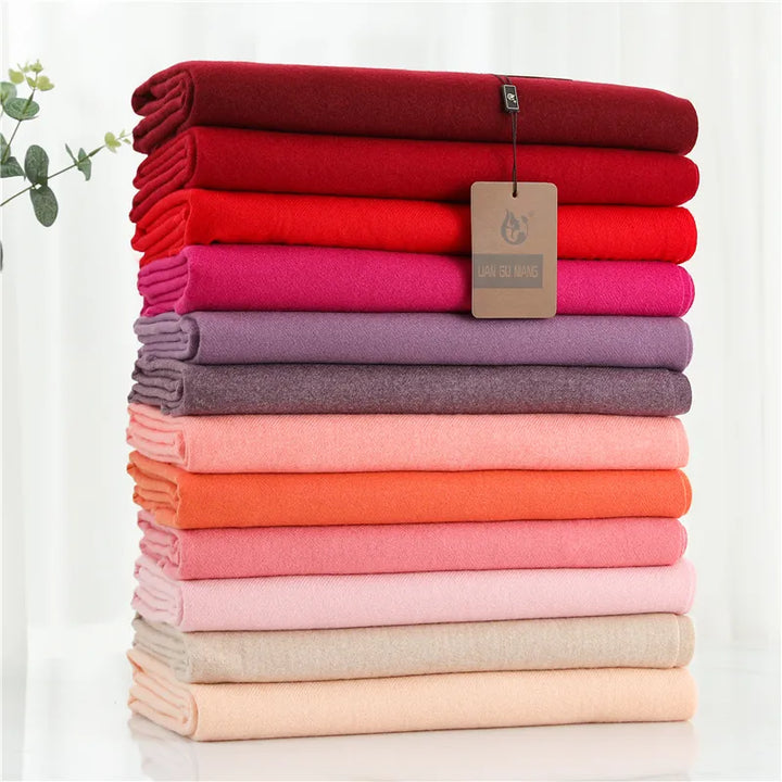 Elegante Krystal kasjmier sjaal, onmisbaar warm dames accessoire voor de winter.