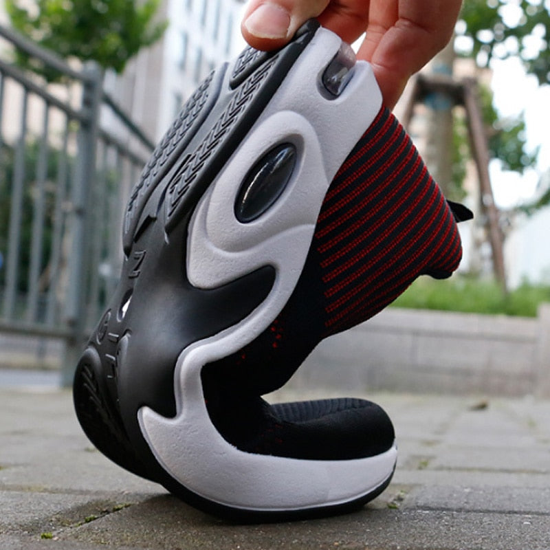 Sportieve Oliver heren sneakers in rood, orthopedisch ontworpen voor flexibiliteit, comfort en lange wandelingen.