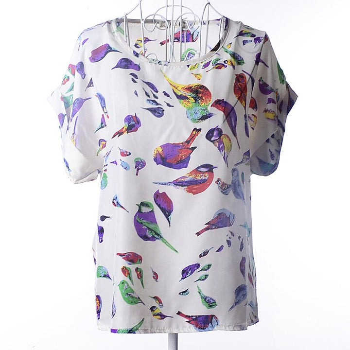 Klara dames zomercollectie T-shirt met vrolijke print, ronde hals, casual en veelzijdig voor elke gelegenheid.