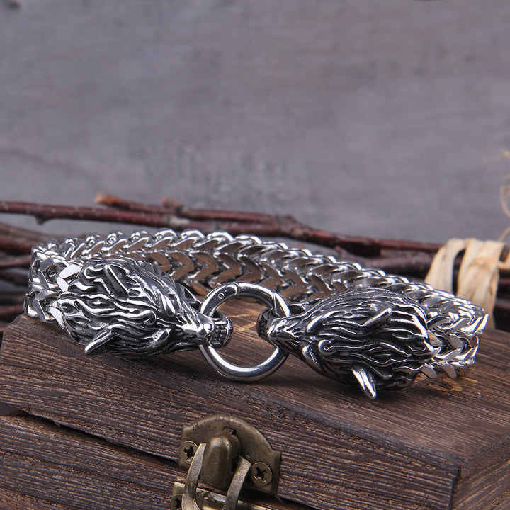 Authentieke zilveren Viking wolf armband voor heren, handgemaakt met Noorse mythologie inspiratie.