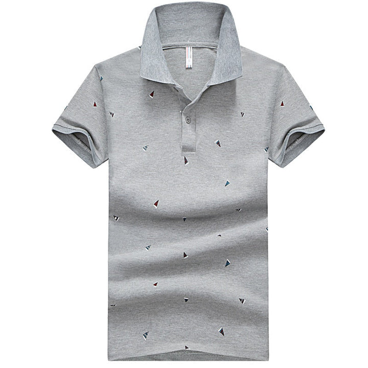 Ademende heren polo in slim fit design, optimaal comfort voor warme zomerdagen. Stijlvolle mannen shirts.