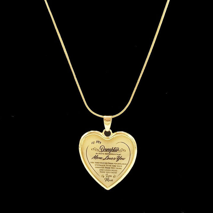 Zilverkleurige damesketting met een uniek en sierlijk design. Dit elegante sieraad is een ideaal cadeau voor vrouwen.