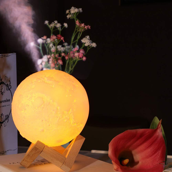 Decoratieve maanlamp sfeerlicht en luchtbevochtiger met rustgevende mist. Ideaal voor elk interieur.