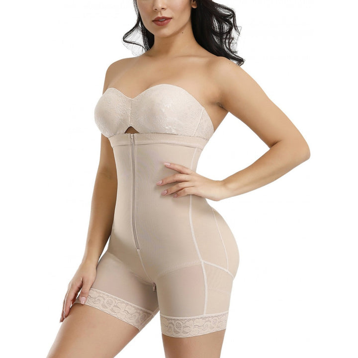 Full body shaper van KatriensShaper, voor een gestroomlijnd silhouet. Buikweg en billenlift gegarandeerd.