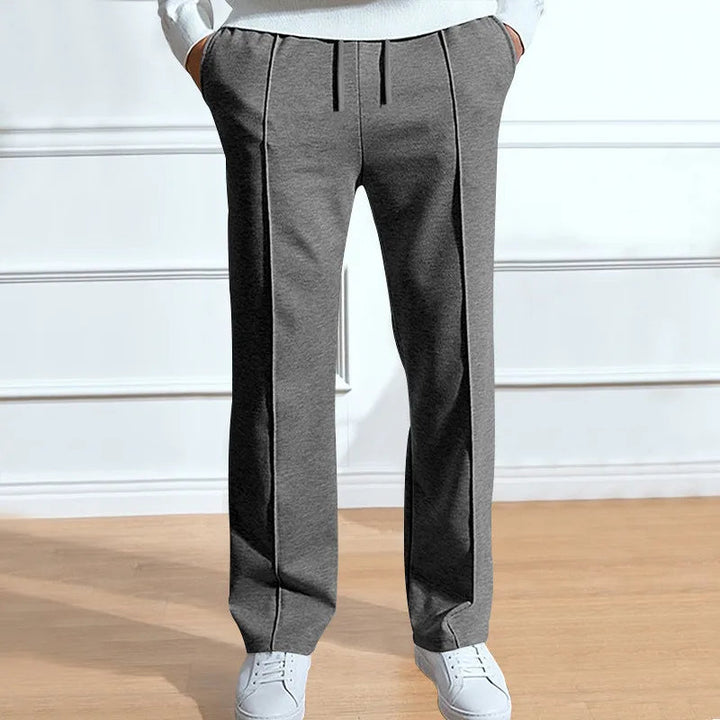 Stijlvolle heren pantalon, modern casual, flexibel en comfortabel voor een verzorgde look.