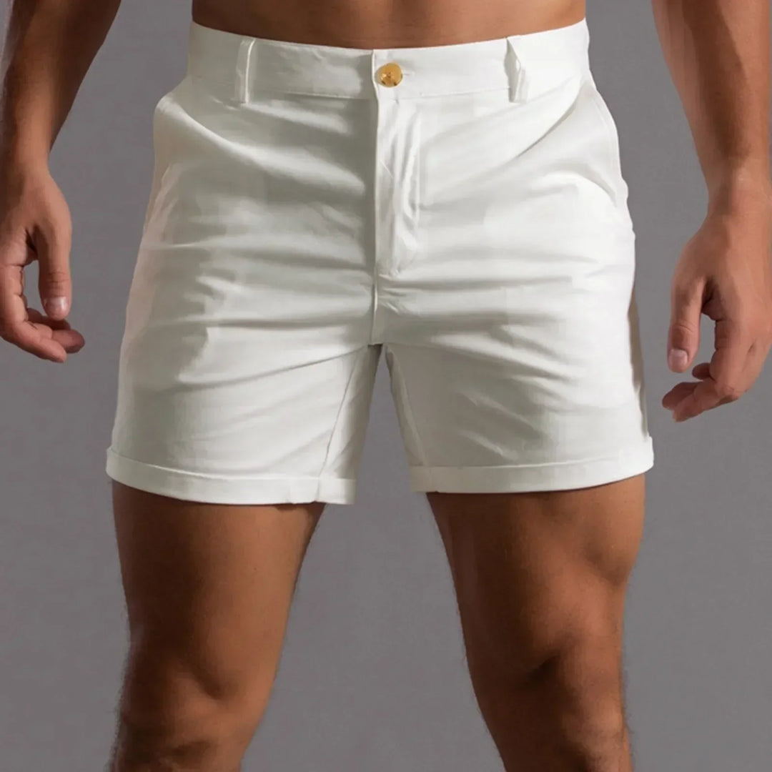 Casual heren chino shorts in beige, ideaal voor warme zomerdagen. Korte broek.