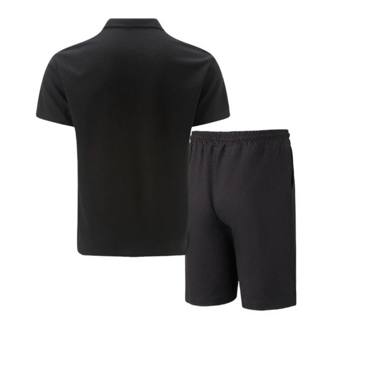 Trendy heren zomer set met korte mouw polo en matchende korte broek voor elke gelegenheid.