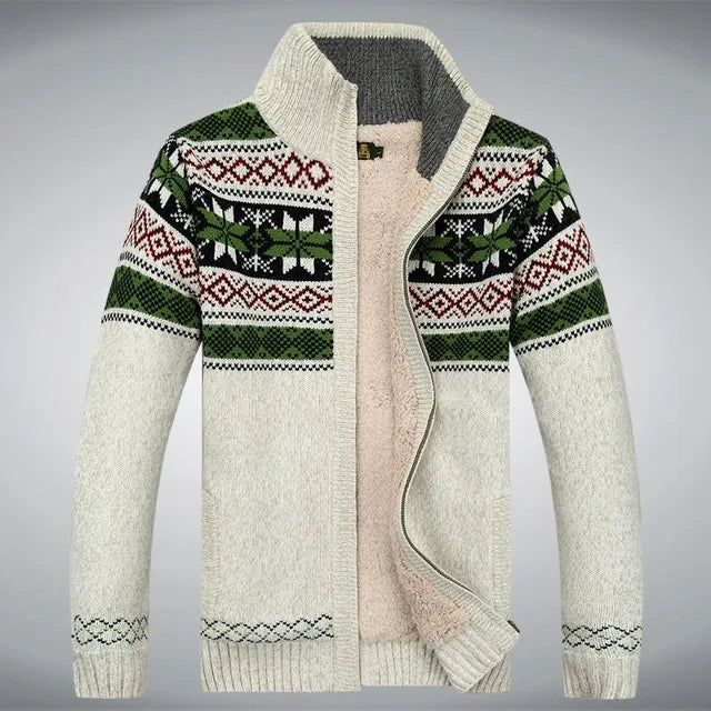 Stijlvol heren vest met winterpatroon en hoge kraag, perfect voor wintermode en als warm vest in de herfst.