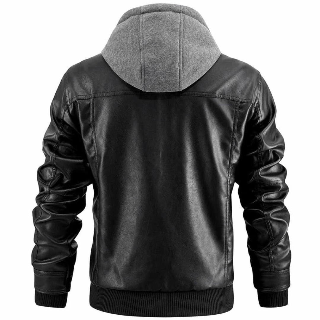 Stijlvol bruin heren motorjack met capuchon en robuuste rits, ideaal voor een retro casual look.