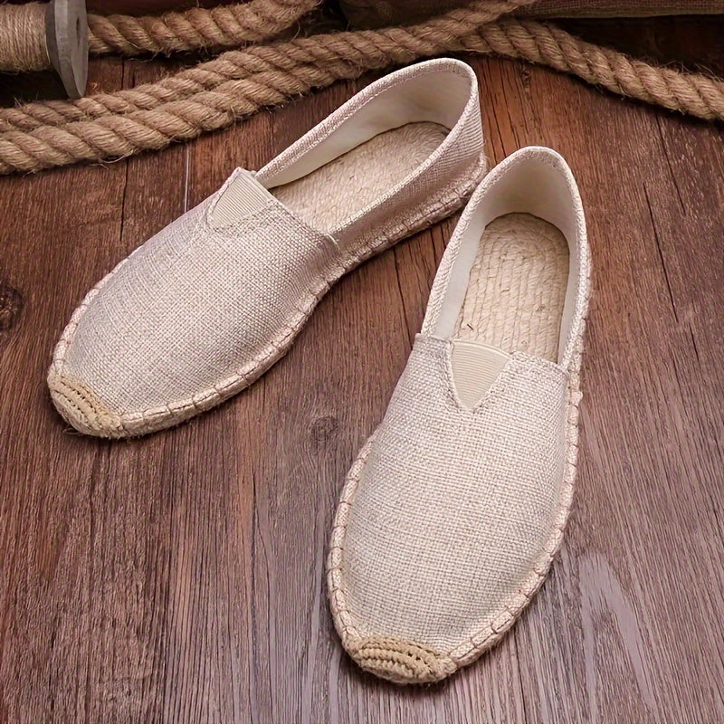 Lichtgewicht heren loafers met espadrille zool. Casual slip-on zomerschoenen met antislipzool.