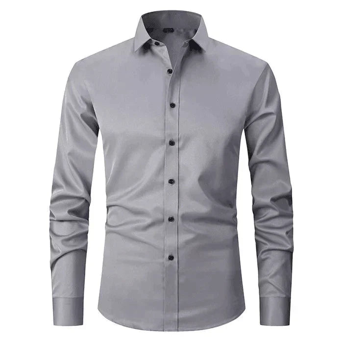 Opgehangen heren tailored fit overhemd met lange mouwen, perfect voor een nette en verzorgde look.