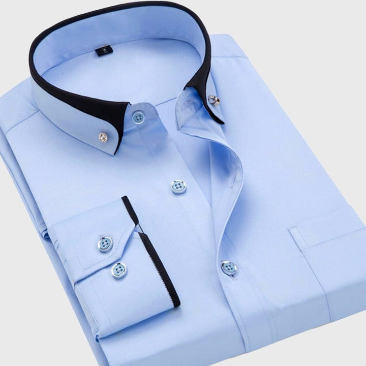 Formeel herenoverhemd, klassiek ontwerp met lange mouwen en elegante vouwkraag, perfect voor zakelijke kleding.
