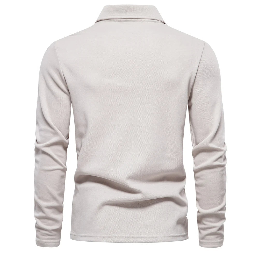Elegant heren poloshirt met lange mouwen, klassiek en veelzijdig voor smart-casual dagelijkse mode.