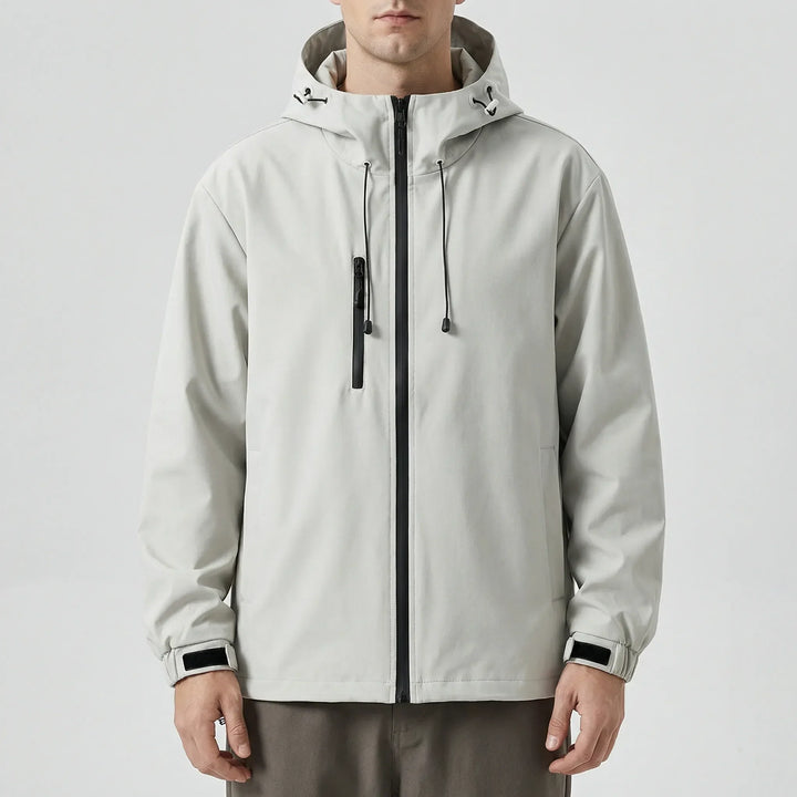 Stijlvolle casual herenjas Nathan met capuchon, functioneel en modieus voor dagelijkse winterse kleding.