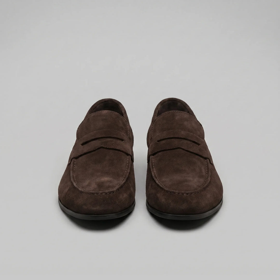 Mosterdgele heren penny loafers, comfortabel en modieus, perfect voor de moderne man.