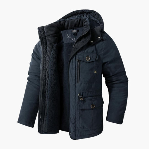 Comfortabele khaki heren winterjas met gevoerde capuchon, ideaal voor een warme winterlook.