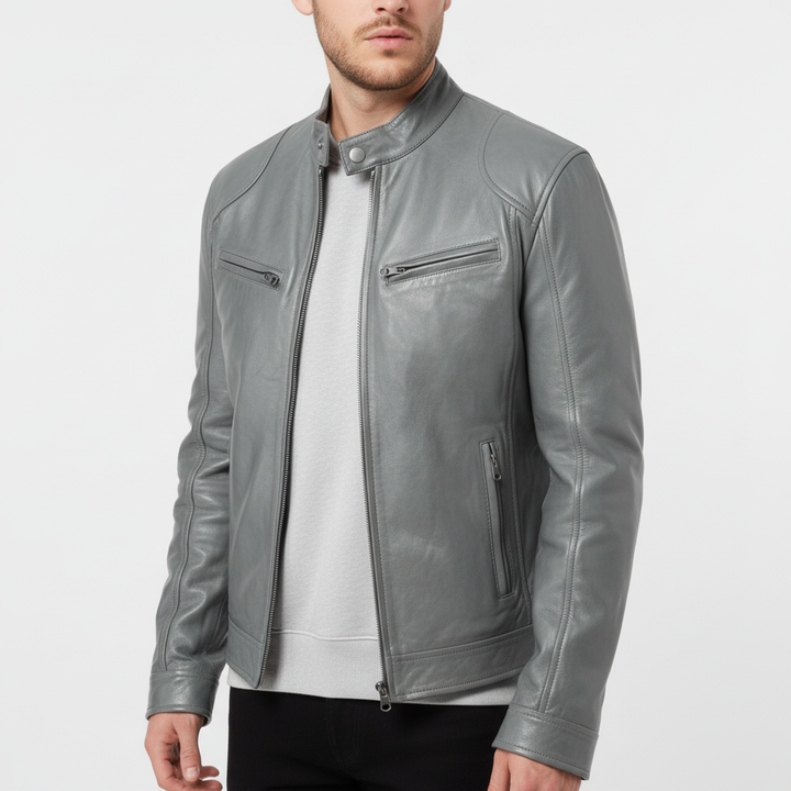 Veelzijdige leren heren spencer jas, slank model, geschikt voor diverse gelegenheden. Casual, stijlvol en comfortabel.
