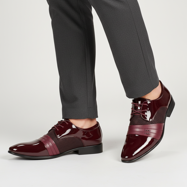 Elegante heren veterschoenen met spitse neus, ideaal voor een zakelijke of chique uitstraling. Comfortabel en veelzijdig.