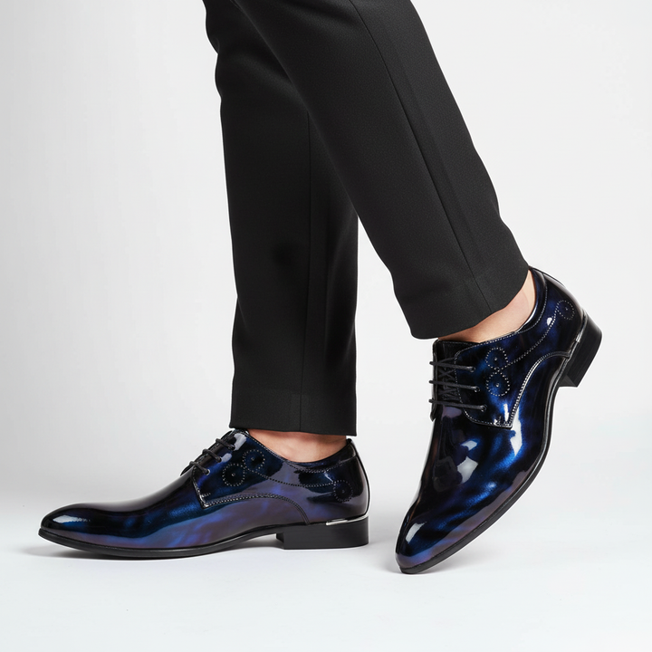 Stijlvolle herenschoenen, gemaakt van premium leer. Nette veterschoenen met comfortabele pasvorm.